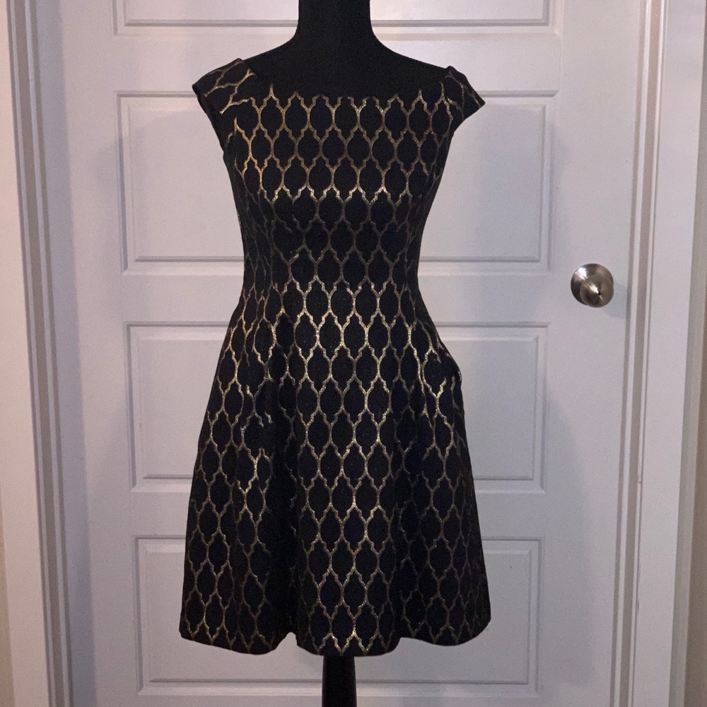 EUC Vince Camuto cocktail dress